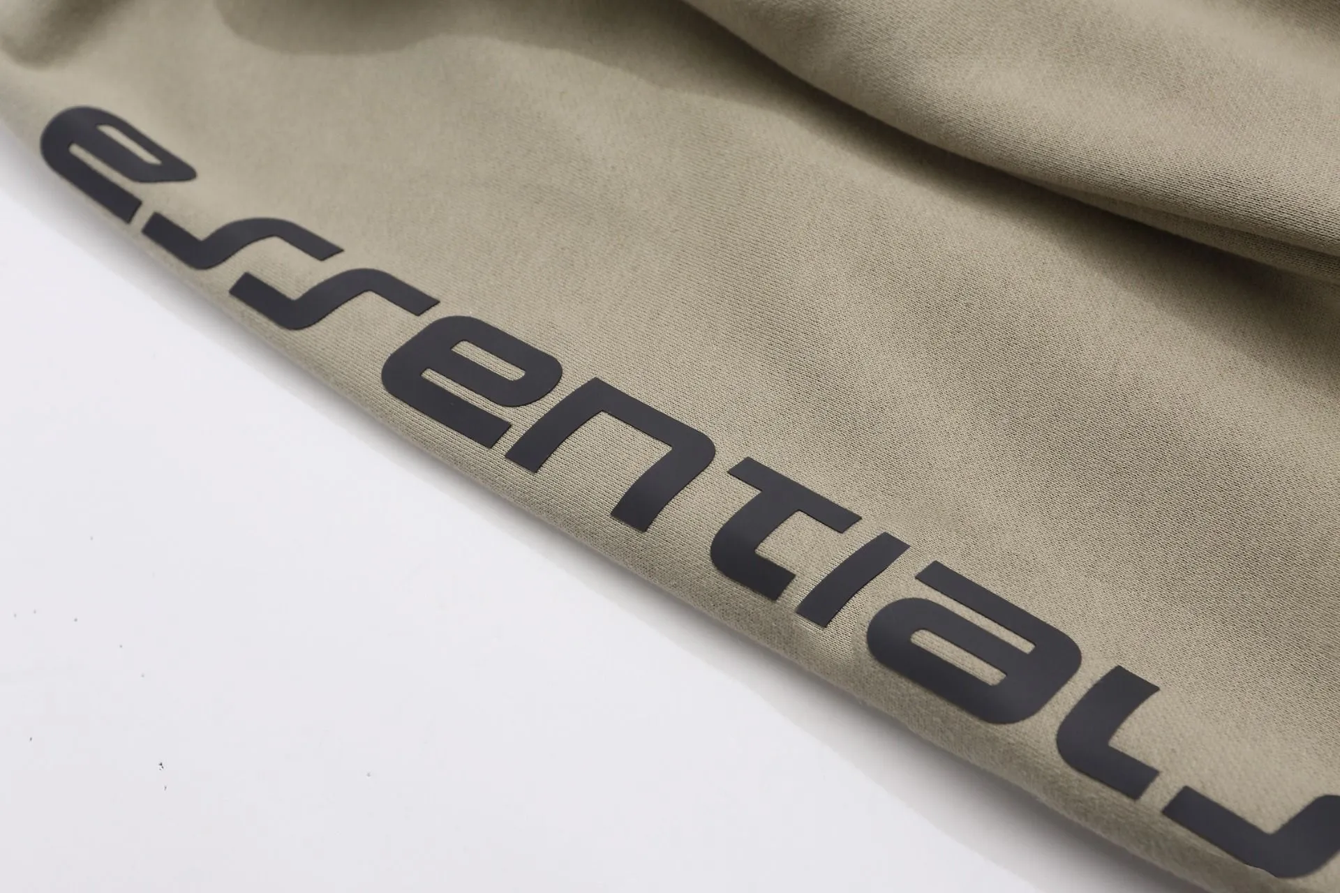 🆕 Essentials Fear of God 26 ：Y # ： Retro Black Sizes：S M L XL